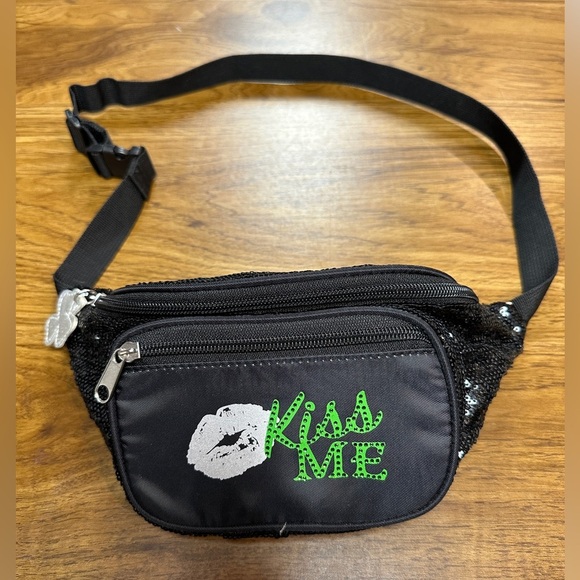 Icing Black Sequin Fanny Pack - Silver Lips & Green “Kiss Me” Rhinestone Bling - Picture 1 of 11